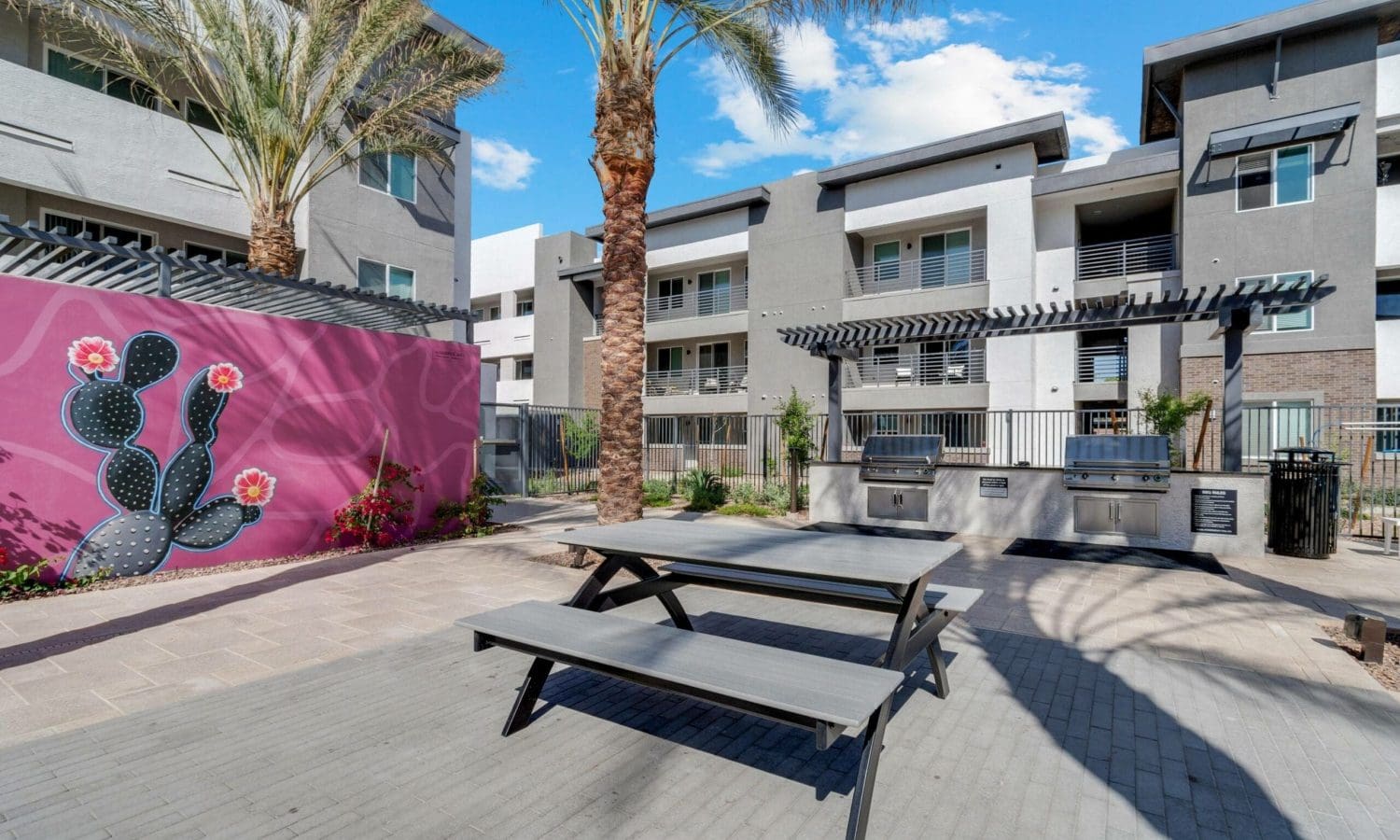 6254c5e3663c54.52395789447