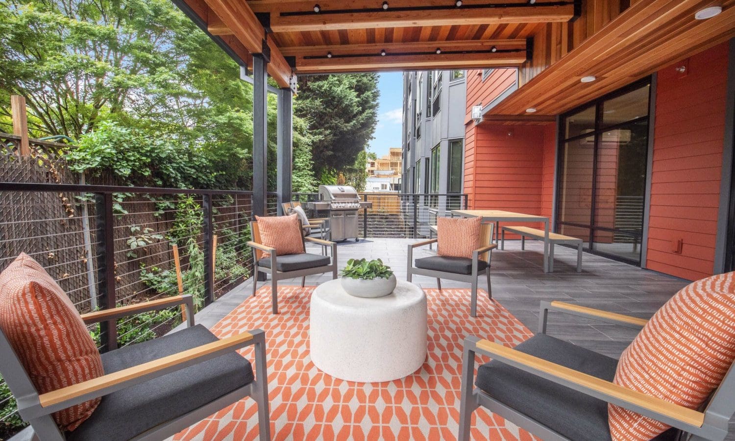 Tabor_Lofts_Portland_OR_Community_Patio_03